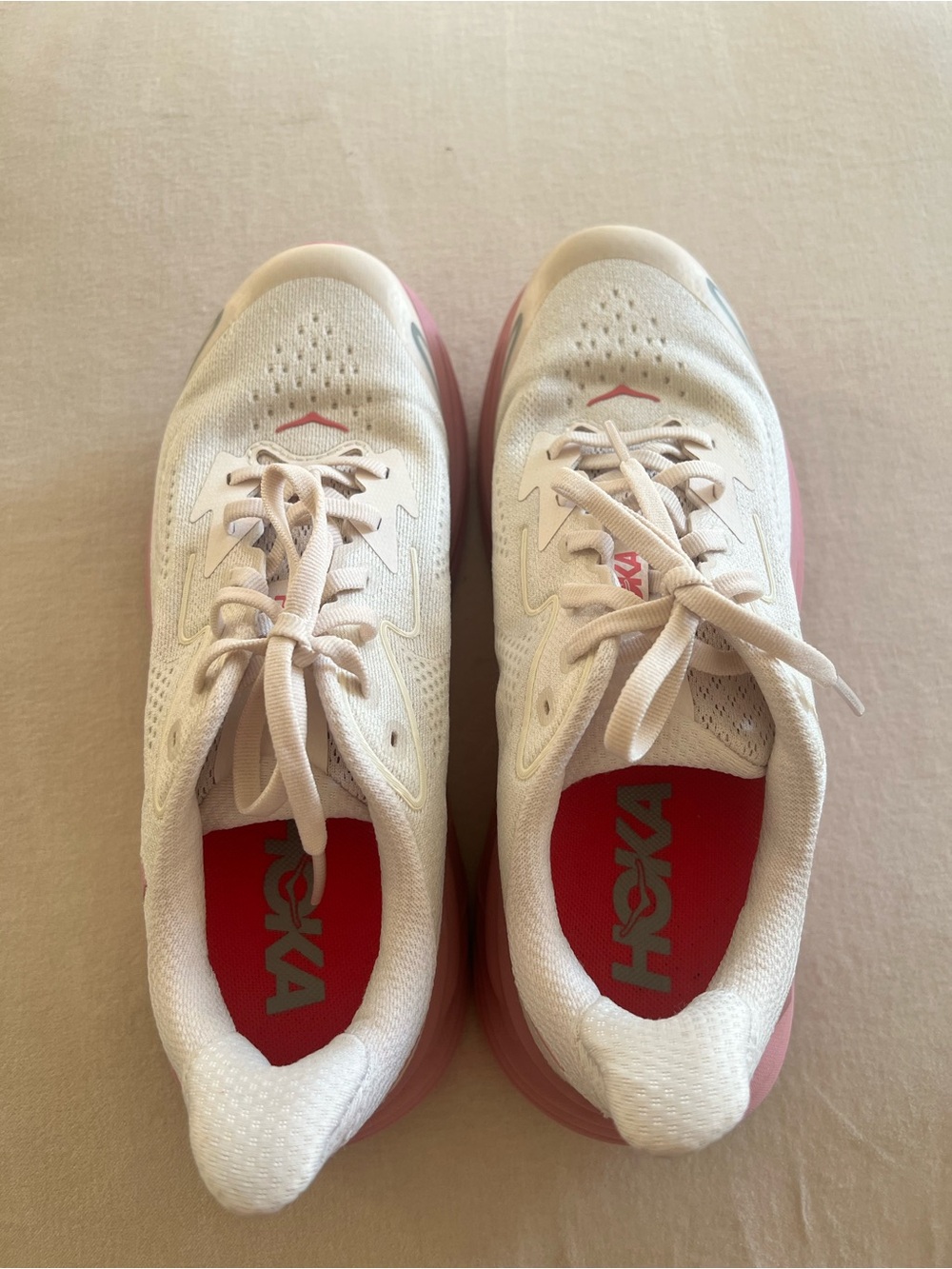 Hoka Clifton 10 - Like New - Picture 3 of 9